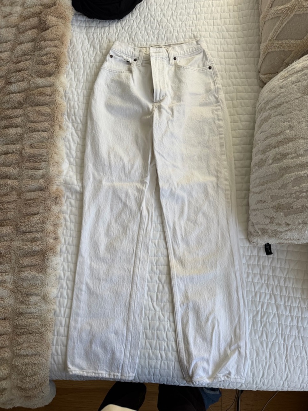 Abercrombie & Fitch White 90s Straight Jeans